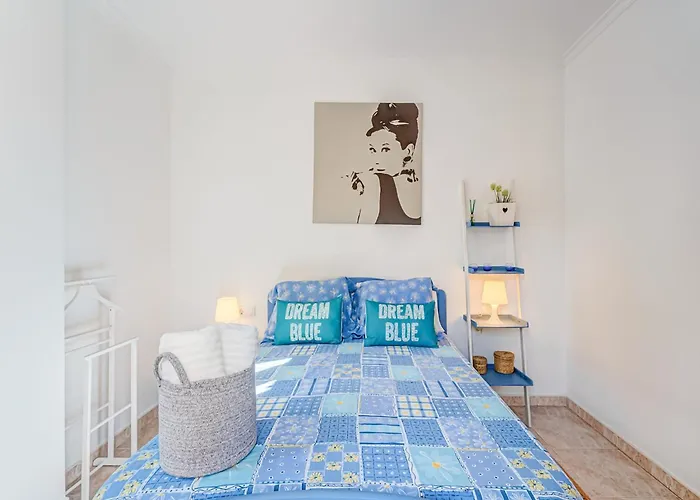 Charming Duplex بيت للعطل